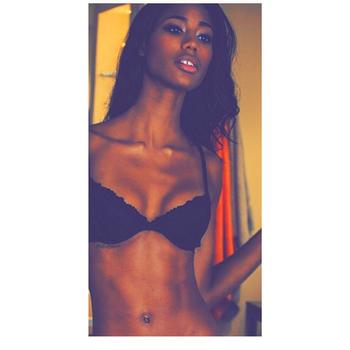 , 28  female escort, Norfolk