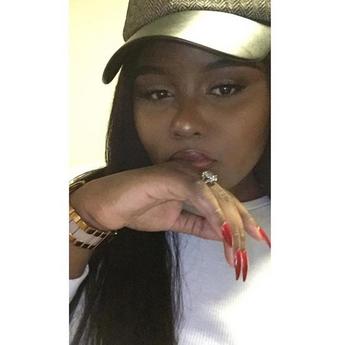 , 27  female escort, Norfolk