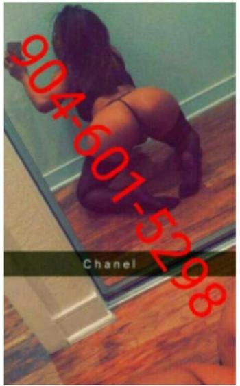 , 21  female escort, Norfolk