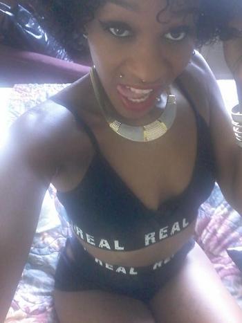 , 30  female escort, Norfolk