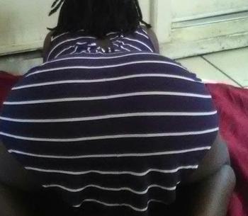 , 22  female escort, Norfolk