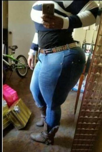 , 27 Caucasian female escort, Norfolk