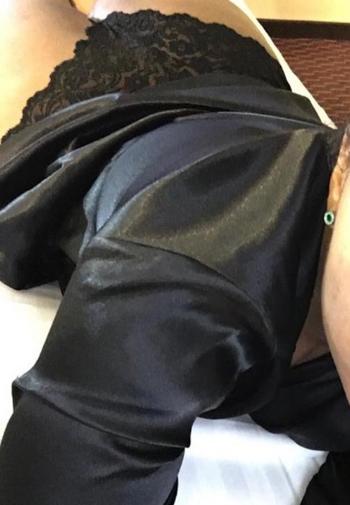 , 23  female escort, Norfolk