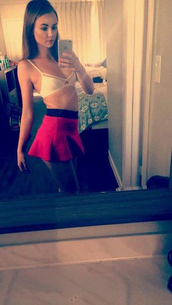 , 19  female escort, Norfolk