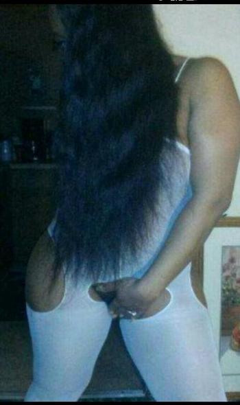 , 28  female escort, Norfolk
