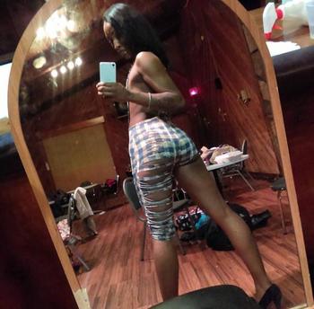 , 24  female escort, Norfolk