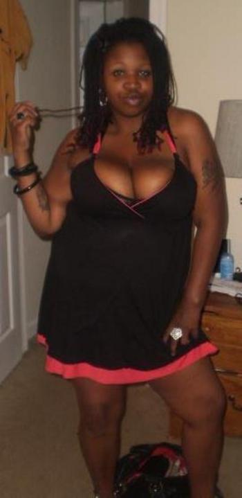 , 29  female escort, Norfolk