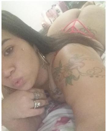 , 22  female escort, Norfolk