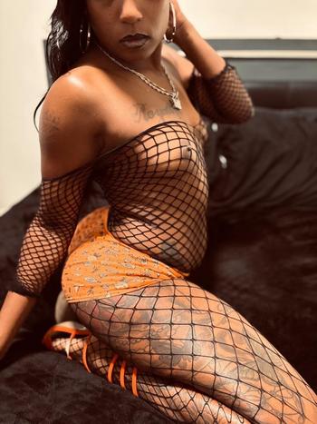 Fantasy, 27  female escort, Norfolk