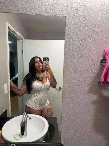 678-896-0368, 26  female escort, Norfolk