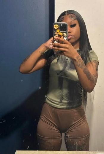 Mya, 25  female escort, Norfolk