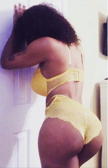 MIZBROOKE , 38 African American female escort, Norfolk