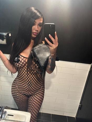 301-820-2069, 23  female escort, Norfolk