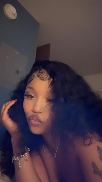 Laila, 21  female escort, Norfolk