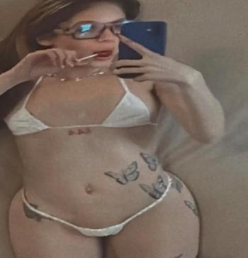 Ana, 22  female escort, Norfolk