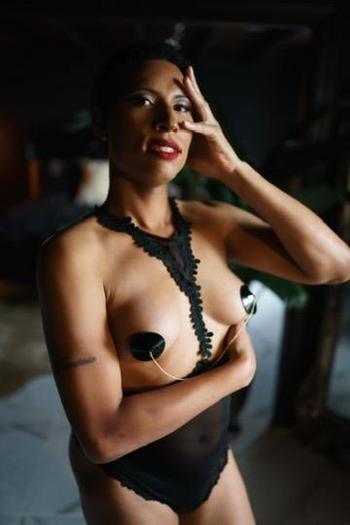 7578448174, female escort, Norfolk